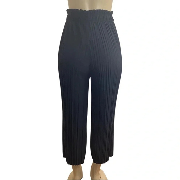 New Mix Pleated Elastic Waist Crop Pants Preowned - Picture 3 of 5